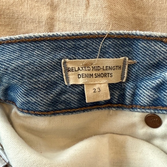 Madewell Distressed Denim Shorts - Picture 7 of 7